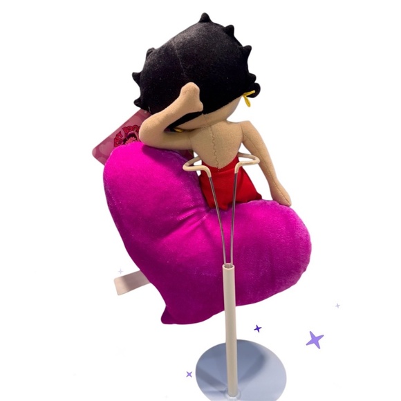 Betty Boop Rag Doll in Red Dress with Purple I love you Heart - Picture 3 of 9